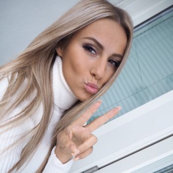 Sara-lou - Watt - Zurich | Club Echangiste