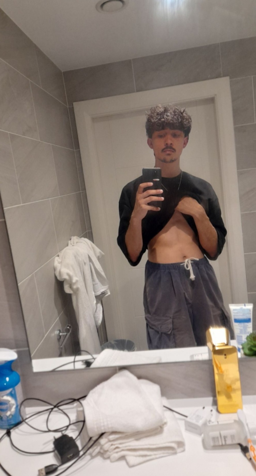 Eliya - Orbe - Vaud | Club Echangiste