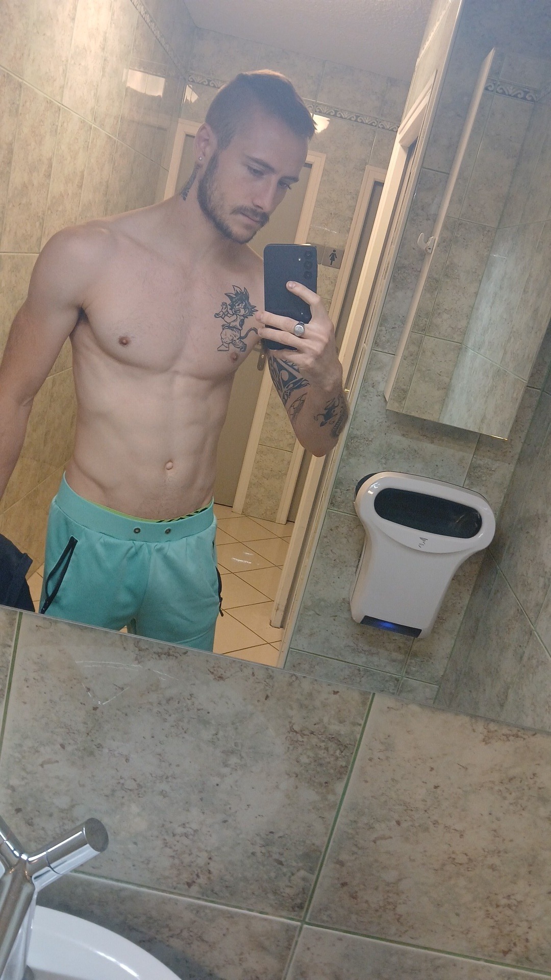 Jimi - Alten - Zurich | Club Echangiste