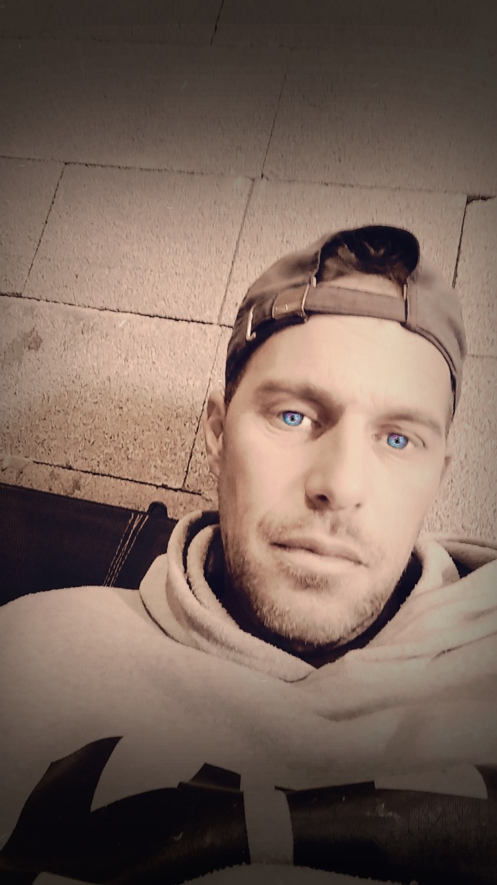 Omrane - Uerikon - Zurich | Club Echangiste